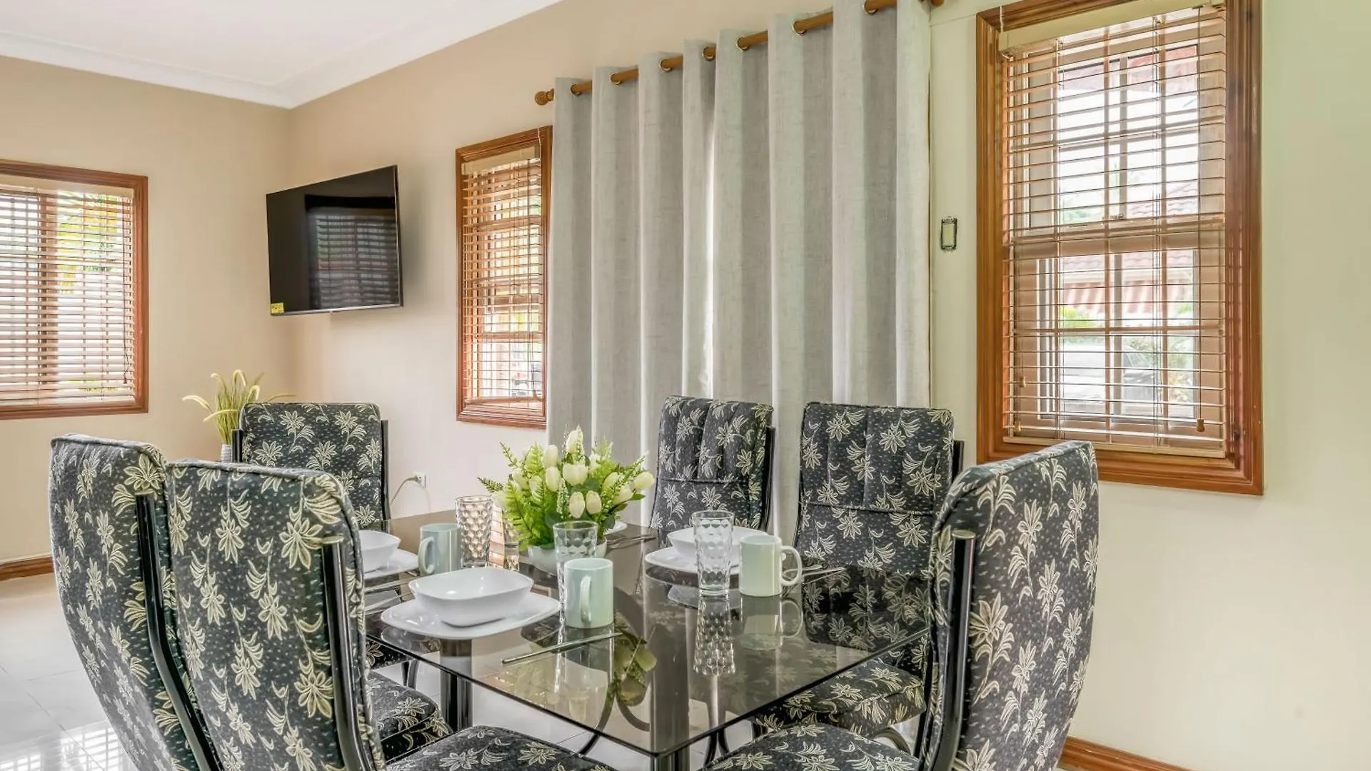 Apartment Fairview Near AC Hotel Kingston - FIWI